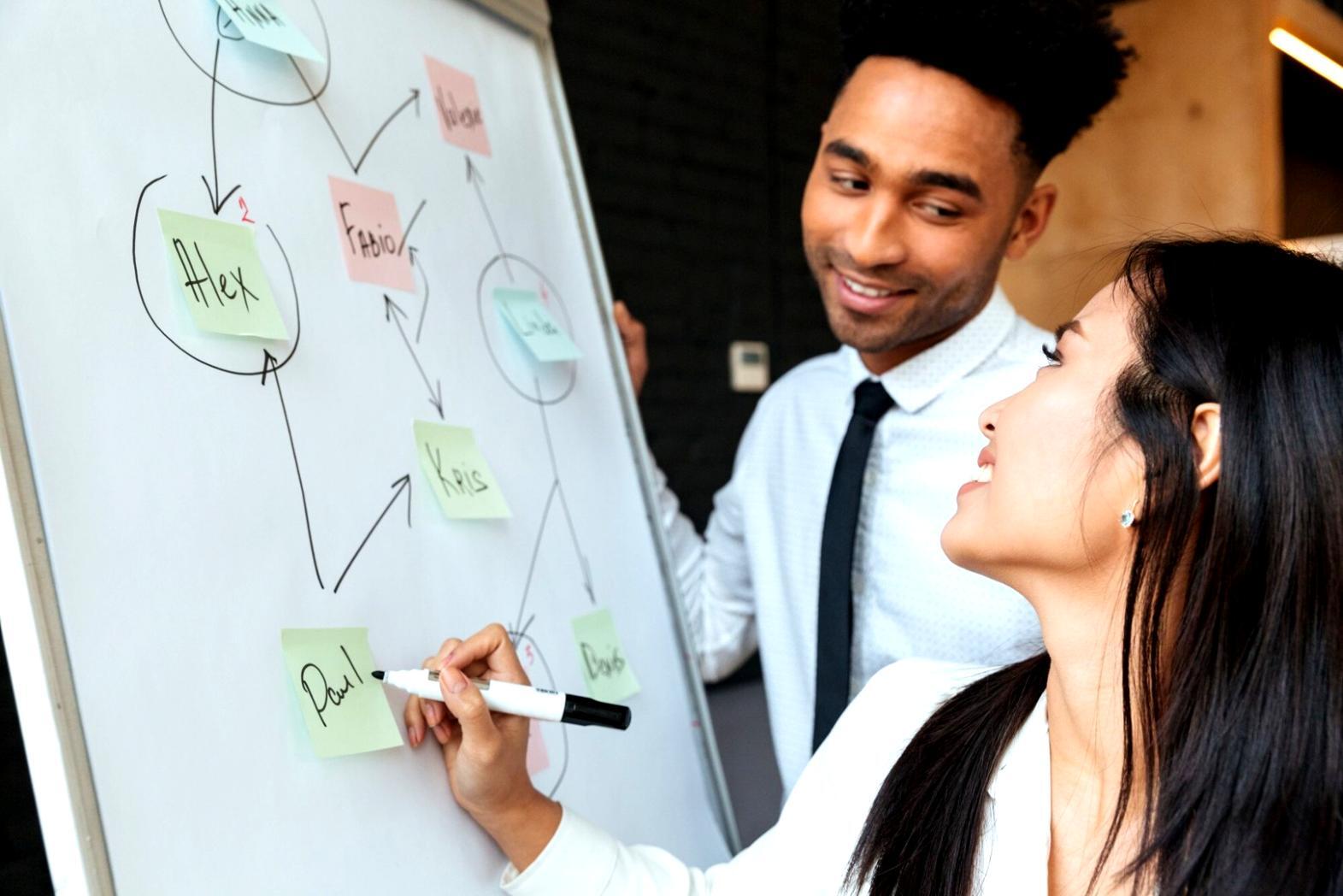 Teilnehmer beim interaktiven Finanzworkshop